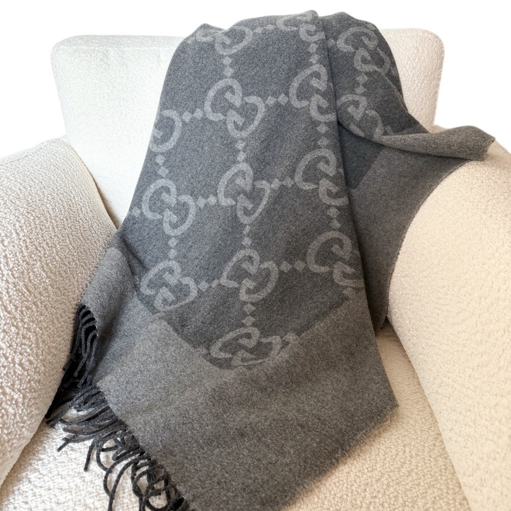 Gucci Charcoal Wool-Cashmere Throw Blanket - Picture 2 of 5